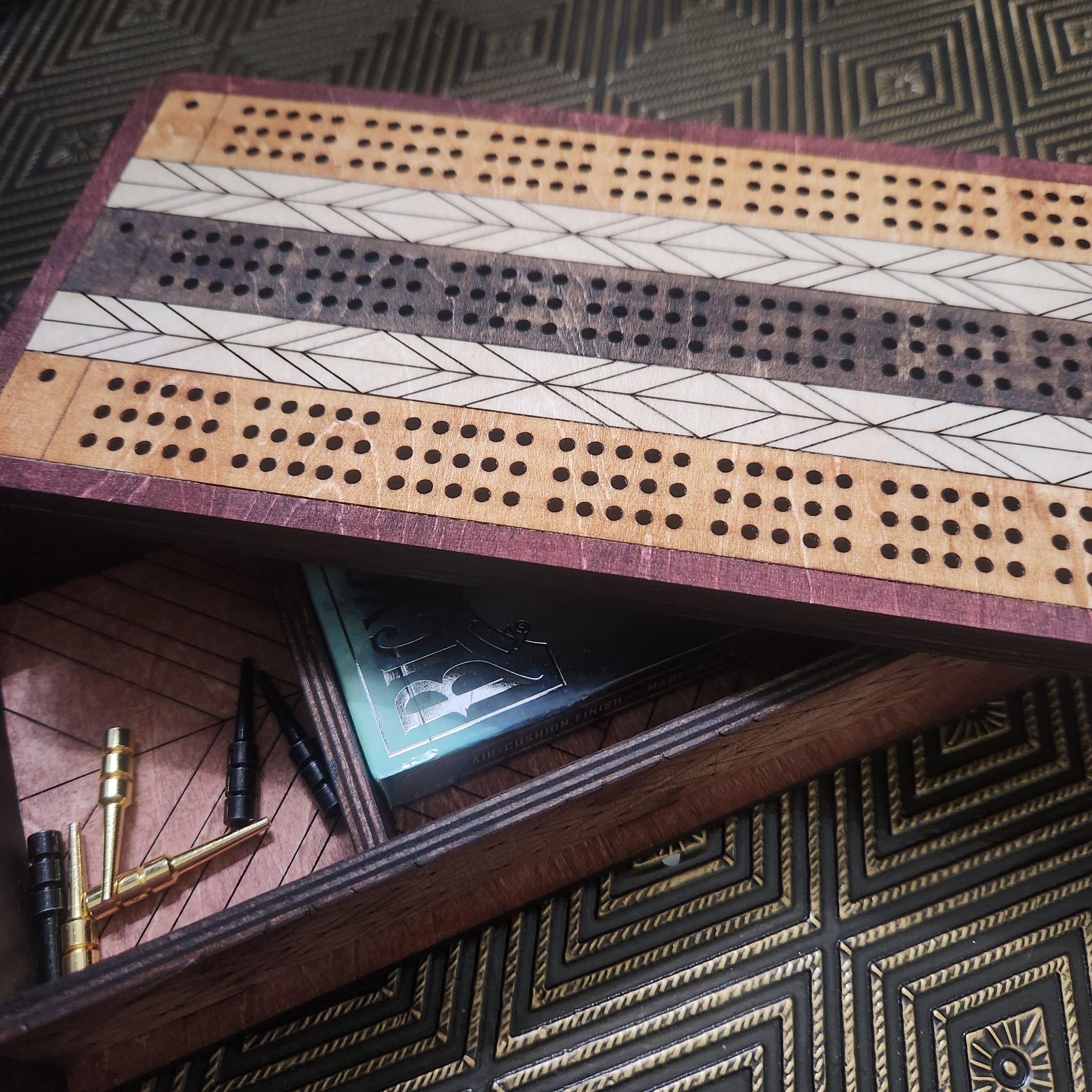 THE HEIRLOOM  CRIBBAGE GAME SET with STORAGE BOX -  Teak, Oak and Walnut Stains - from THE NAVARRI GAME COLLECTION