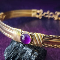 Bold, dramatic and luxurious, this collar is from our BABYLON COLLECTION. Babylonian jewelry was not only a way to add style but also represented wealth, status, and spiritual reverence. An exquisite craft, attention to detail, and artistic prowess left a permanent impression in the world of ancient jewelry.