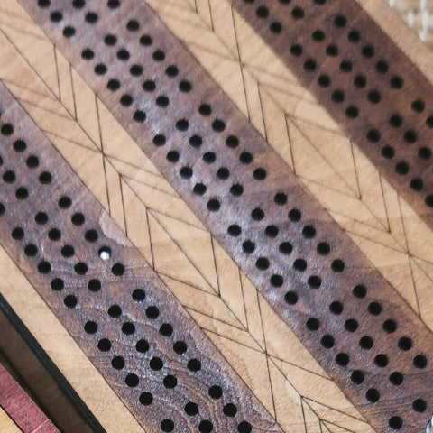 THE HERITAGE CRIBBAGE GAME SET with STORAGE BOX From THE NAVARRI GAME COLLECTION