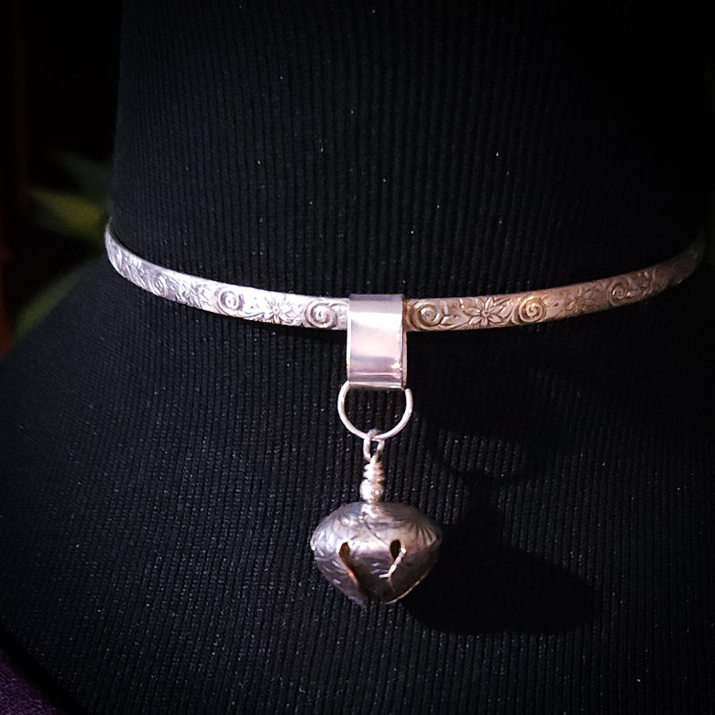  A kitten bell custom-crafted with the same finesse and subtlety that My Secret Heart is renowned for. 