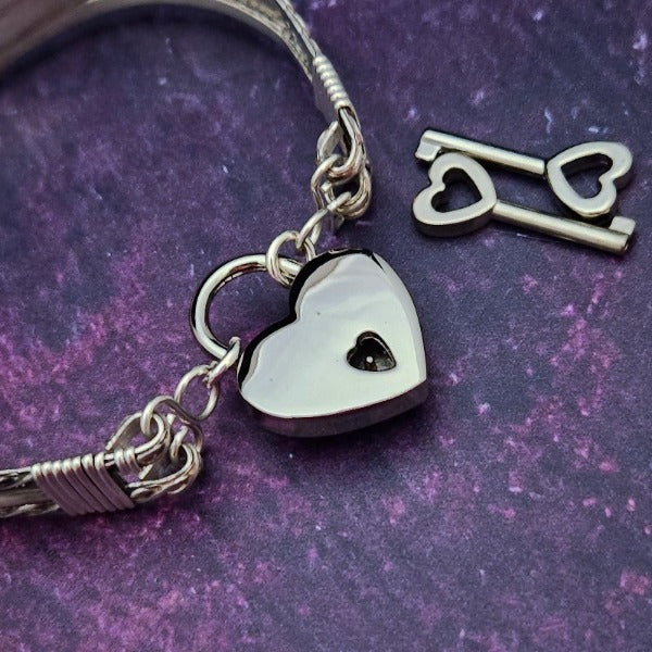 BABYLON Kunzite and Sterling, Locking Submissive Collar