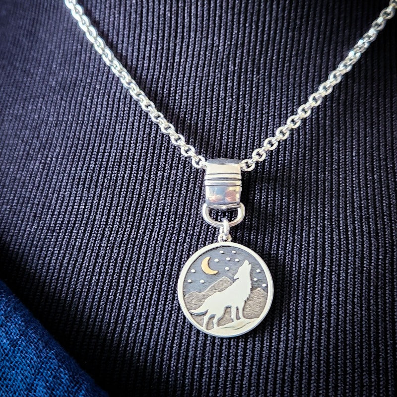 Howling Wolf Chain Collar and Collar Slide