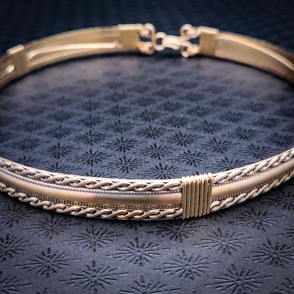 Bold, dramatic and luxurious, this collar is from our BABYLON COLLECTION. Babylonian jewelry was not only a way to add style but also represented wealth, status, and spiritual reverence. An exquisite craft, attention to detail, and artistic prowess left a permanent impression in the world of ancient jewelry.