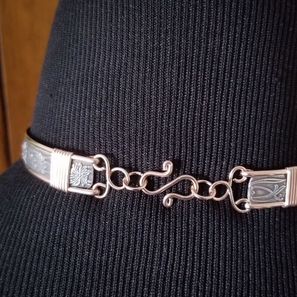 THIS LIMITED EDITION SUBMISSIVE COLLAR is part of our SOFT and SWEET Collection and is created in sterling silver and accented with Rose Gold Filled wire accents. The luxurious 12mm x 10mm Star Ruby Cabochon is hand set in a sterling silver bezel. What a luxurious way to show you Ownership / submission. 