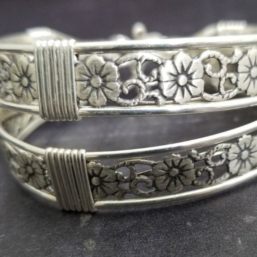 The Bel Fiore is one of our most delicate and feminine designs. Totally discreet. Can be locked for submission or show of Ownership, or worn with the traditional clasp for totally discreet wear.