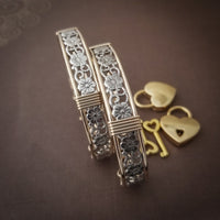 The Bel Fiore is one of our most delicate and feminine designs. Totally discreet. Can be locked for submission or show of Ownership, or worn with the traditional clasp for totally discreet wear.