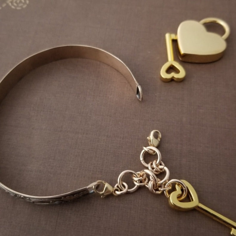 DOMINANT'S KEY KEEPER CUFF, Soft and Sweet