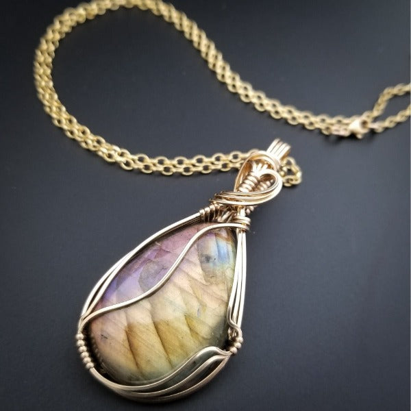Show Ownership with this incredibly luxurious Art Deco Inspired Pendant & Collar Slide. Featuring stunning open lattice work and a 14k gold filled chain that can be worn with a traditional clasp, or locked with a lock and key. Very dramatic and unique for a BDSM submissive collar, eh?
