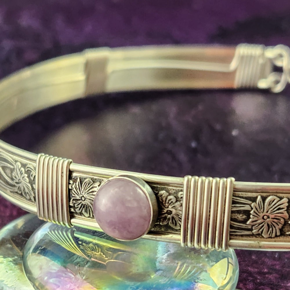 This Locking BDSM SUBMISSIVE COLLAR isa new addition to our SOFT and SWEET Collection is created in precious metals and and all natural gemstones accented with coordinating wire accents.