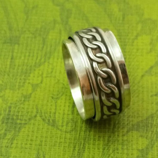 DONOVAN Ring