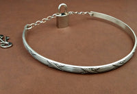 ST. ANDREW'S CROSS Locking Collar